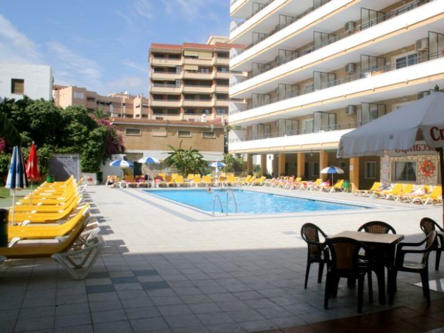 Apts Buensol 托雷莫利诺斯 外观 照片