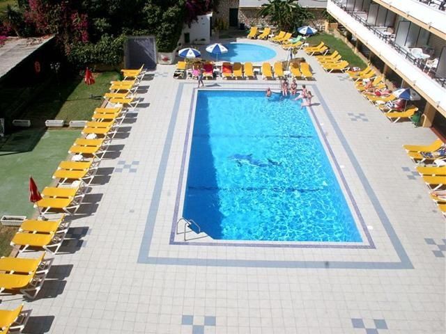 Apts Buensol 托雷莫利诺斯 外观 照片